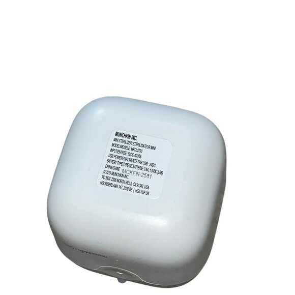 Munchkin 59S Mini Portable UV-C Sterilizer For Travel - Picture 2 of 4